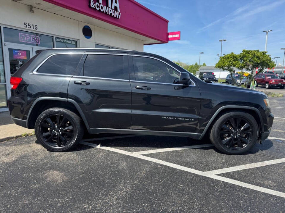 jeep grand cherokee 2012 1C4RJFAT1CC351437 image jeep grand cherokee 2012 1C4RJFAT1CC351437 image